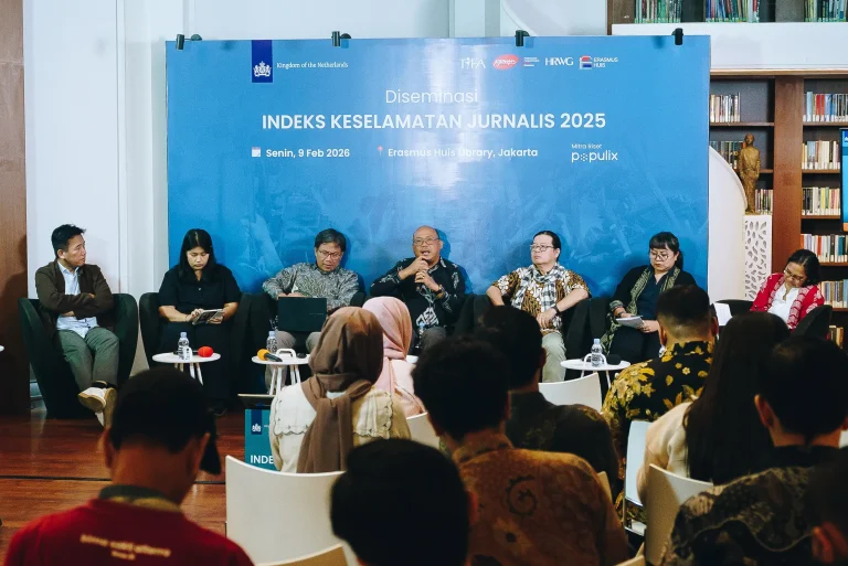 Diskusi Panel - C
