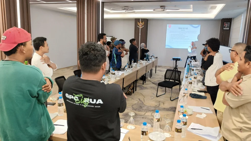 Foto pelatihan keamanan holistik untuk jurnalis